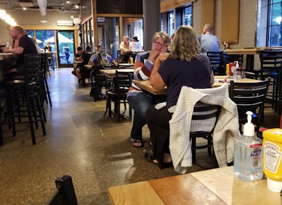 michigan/st-joseph/restaurant/silver-harbor-brewing-company