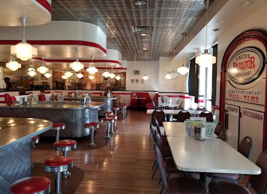 michigan/southwest-michigan/restaurant/d-nicio-s-parlour