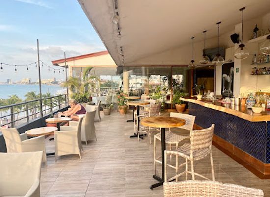 mexico/western-mexico/restaurant/the-seahorse-cucina-bar-lounge