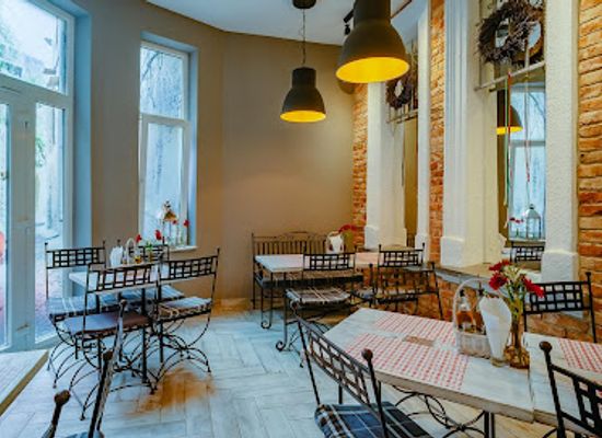 poland/czestochowa/restaurant/dom-pizzy-i-wina