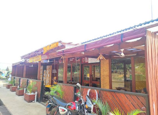 ghana/oti-region/restaurant/batatas-flat