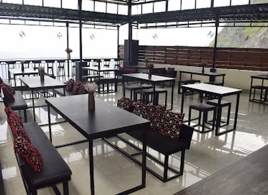 india/mizoram/restaurant/catch-13