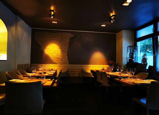 germany/munich/restaurant/restaurant-showroom