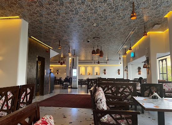 yemen/al-dhale-e/restaurant/the-yemeni-village