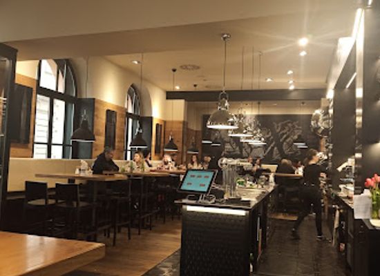 czechia/olomouc/restaurant/restaurant-u-morice