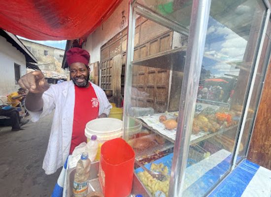 tanzania/stone-town/darajani-market/restaurant/friendi-s