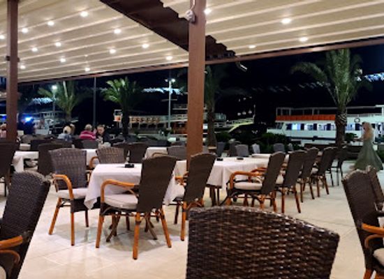 montenegro/tivat/restaurant/restaurant-hotel-pine