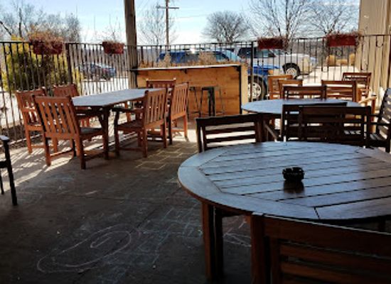 missouri/loess-hills/restaurant/como-smoke-and-fire