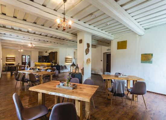 estonia/jogeva-county/restaurant/moisa-talli-pubi