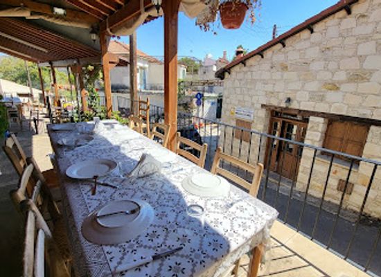 cyprus/machairas-mountains/restaurant/to-korineon
