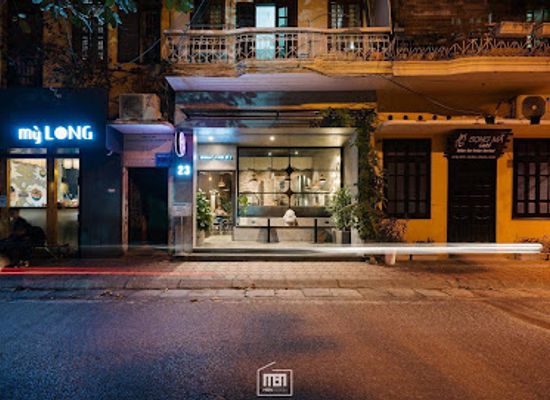vietnam/hanoi/dong-da-district/restaurant/what-the-b-restaurant