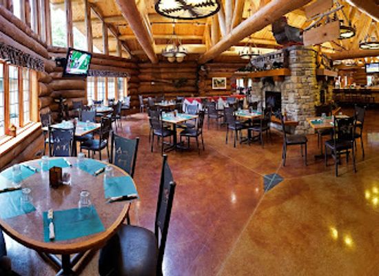 wisconsin/door-county/restaurant/the-log-den