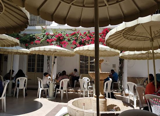 bolivia/sucre/restaurant/salteneria-el-patio