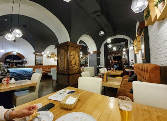 ukraine/lviv/rynok-square/restaurant/basilico-pizza-pasta
