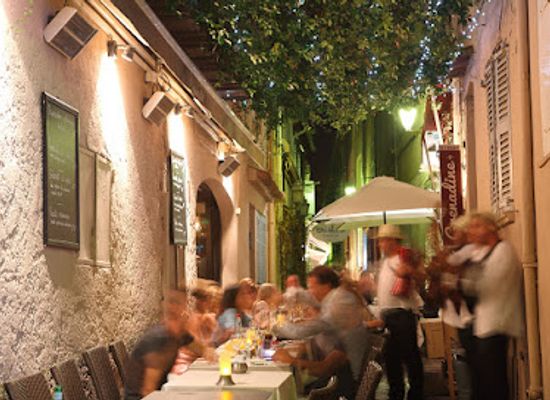 france/saint-tropez/restaurant/le-canastel-restaurant-italien-pizzeria-saint-tropez