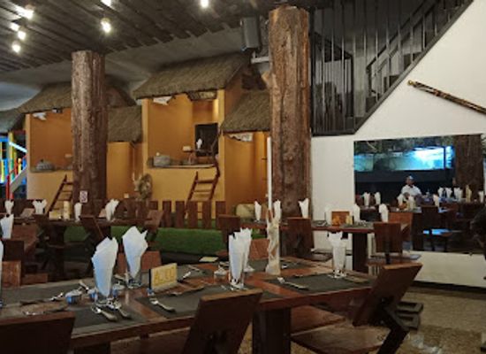 madagascar/antsirabe/restaurant/valahara-cafe