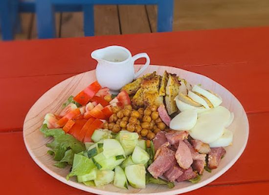 belize/hopkins/restaurant/funky-musick-cafe-minigolf