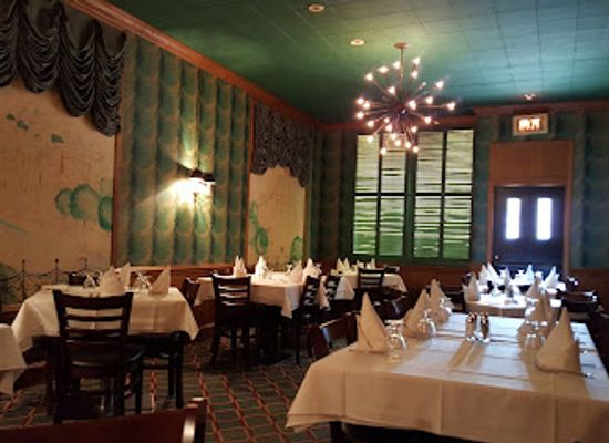 ohio/akron/restaurant/diamond-grille