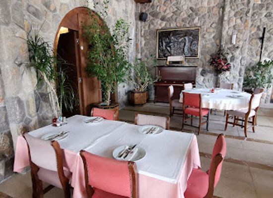 montenegro/old-herzegovina/restaurant/pod-volat