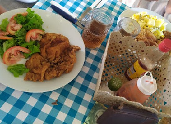 paraguay/carmen-del-parana/restaurant/comedor-la-familia