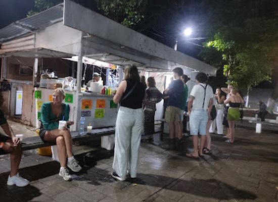 guatemala/flores/restaurant/tacos-los-peces