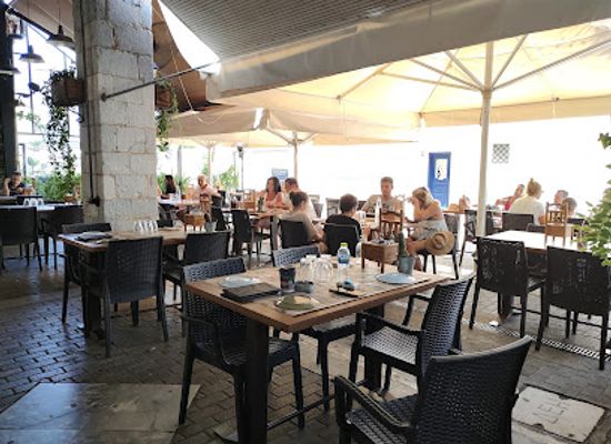 greece/mount-taygetos/restaurant/u
