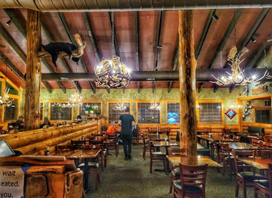 colorado/rocky-mountains/restaurant/hunters-chop-house