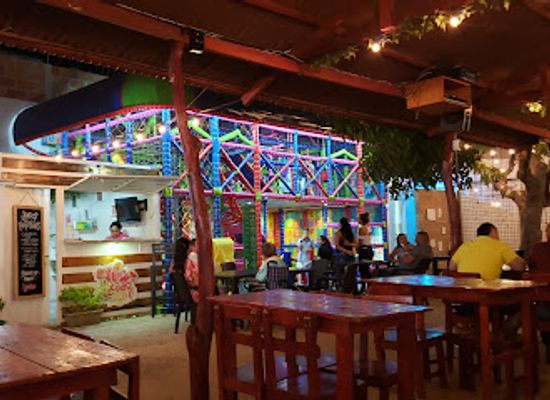 colombia/riohacha/restaurant/plaza-11-food-house
