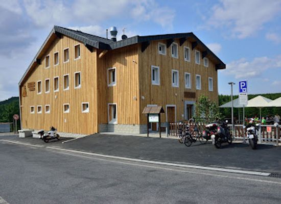 czechia/jizera-mountains/restaurant/chalet-smedava
