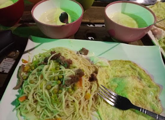 benin/porto-novo/restaurant/degue-palace-restaurant-cafe-degue-cous-cous-pate-riz-shawama-emberguer