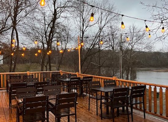 oklahoma/lake-and-trail-country/restaurant/the-fire-pit-at-wildwood-cove