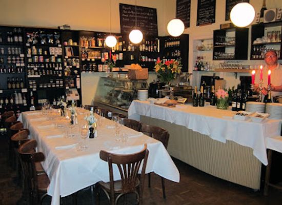 germany/berlin/charlottenburg/restaurant/de-maufel