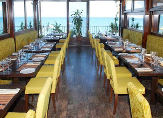 cyprus/larnaca/restaurant/panos-steak-house