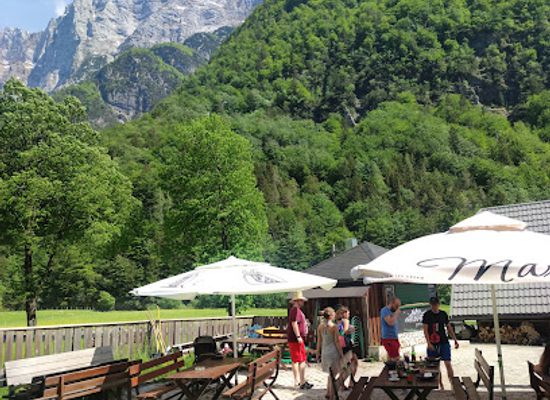 slovenia/lower-carniola/restaurant/brunarica-restaurant