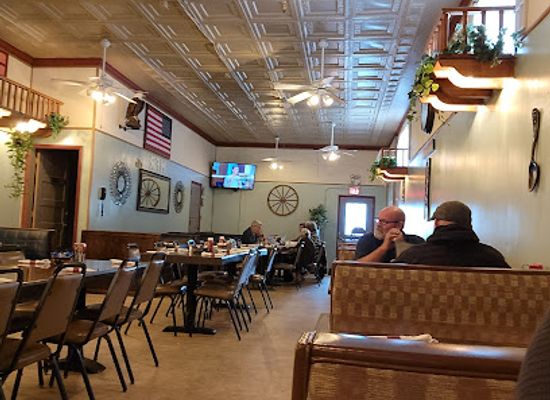 indiana/central-indiana/restaurant/monrovia-family-restaurant