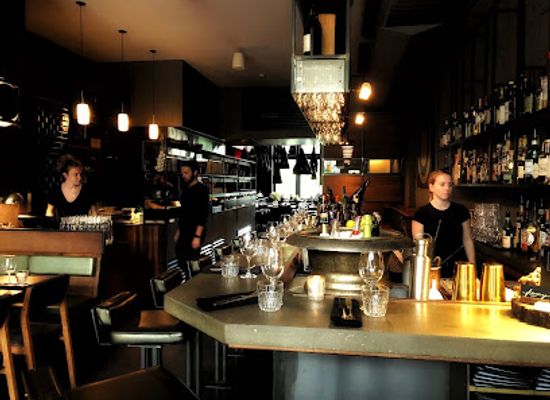 canada/montreal/griffintown/restaurant/foxy