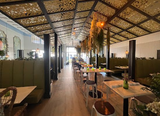 california/la-jolla/restaurant/queenstown-village
