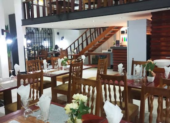 cameroon/douala/akwa/restaurant/obrigado-bistro