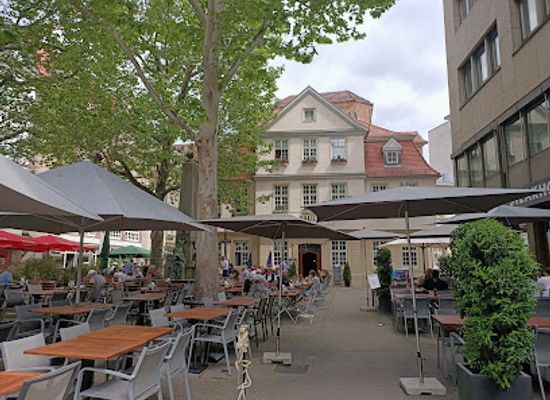 germany/stuttgart/mitte/restaurant/paulaner-am-alten-postplatz