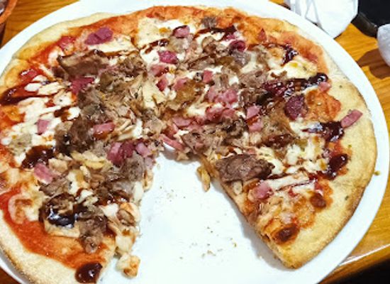 malta/zebbug-gozo/restaurant/qajru-special-pizza