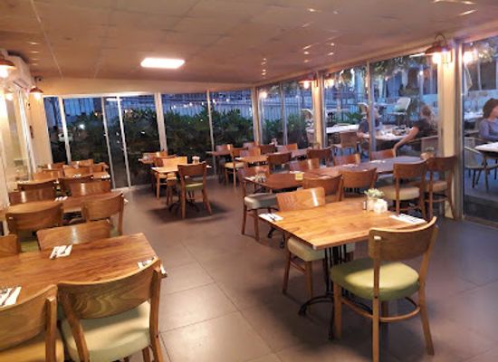 israel/haifa/carmel-center/restaurant/louisa-bakery-cafe