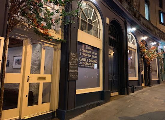united-kingdom/edinburgh/old-town/restaurant/howies-restaurant