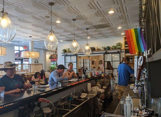 tennessee/knoxville/restaurant/farmacy