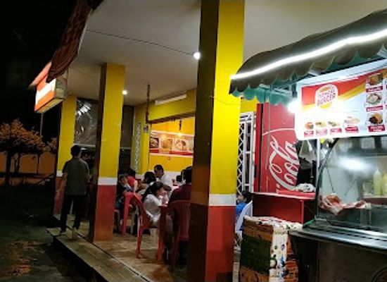 ecuador/sucumbios-region/restaurant/troncal-burger