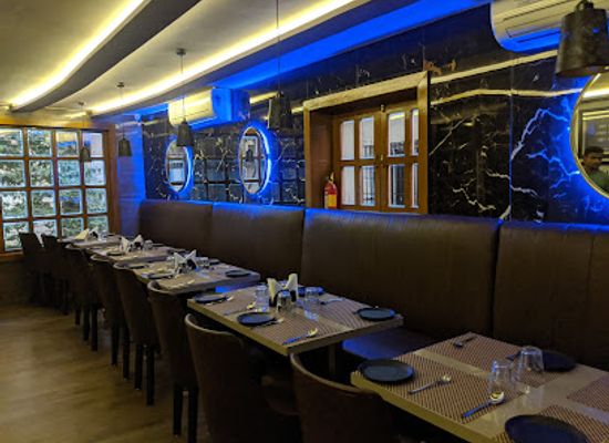 india/maharashtra/restaurant/the-unique-family-restaurant