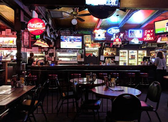 washington/spokane/restaurant/the-swinging-doors
