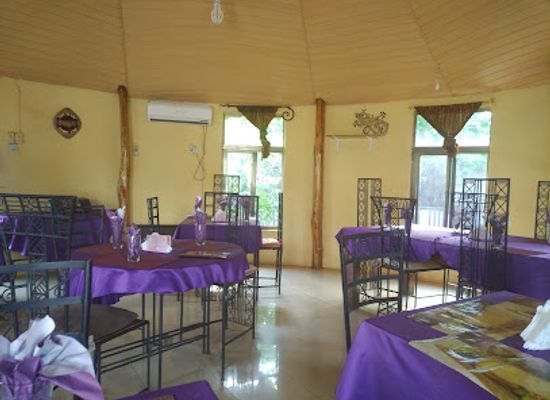 ghana/northern-region/restaurant/everglow-bar-and-restaurant