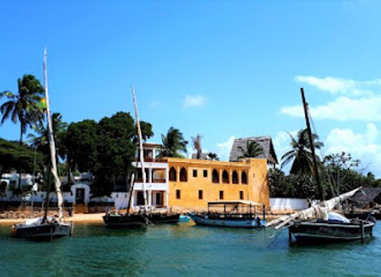 kenya/lamu-island/restaurant/bahari-restaurant