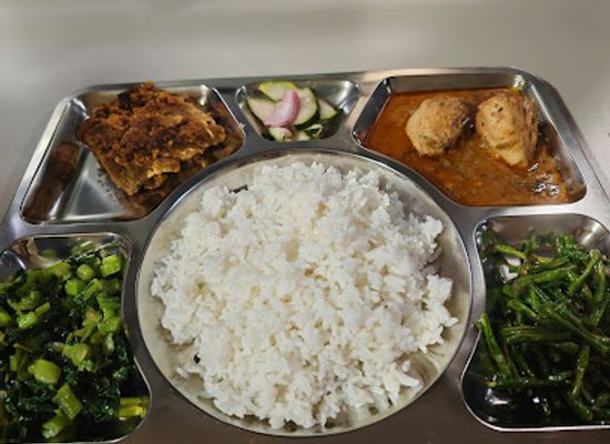 suriname/brokopondo-reservoir/restaurant/eethuis-brownsie