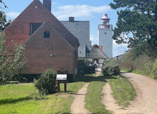 denmark/kalundborg/attraction/rosnas-fyr-cafe-brugskunst-galleri